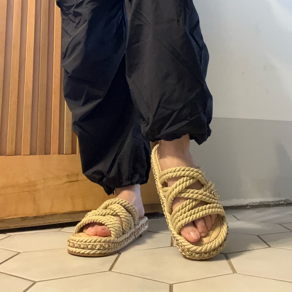 NEW CHANEL rope sandal size: 36 color: beige Never worn - Picture 10 of 11